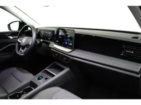 Volkswagen Tiguan thumbnail 7