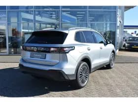 Volkswagen Tiguan thumbnail 4