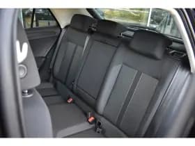 Volkswagen T-Roc thumbnail 11