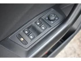 Volkswagen T-Roc thumbnail 14