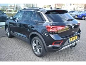 Volkswagen T-Roc thumbnail 3