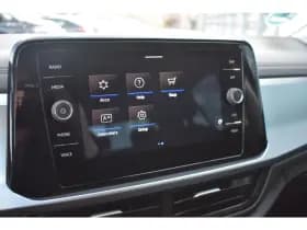 Volkswagen T-Roc thumbnail 25