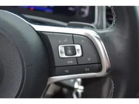 Volkswagen T-Roc thumbnail 14