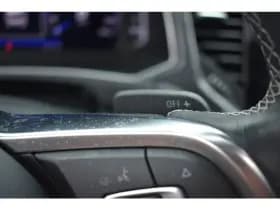 Volkswagen T-Roc thumbnail 16