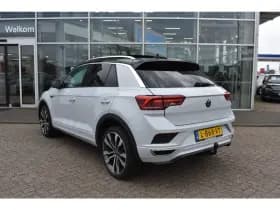 Volkswagen T-Roc thumbnail 4