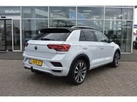 Volkswagen T-Roc thumbnail 5