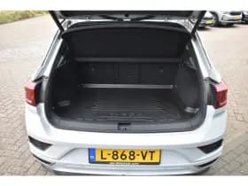 Volkswagen T-Roc thumbnail 10