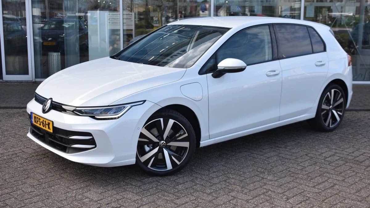 Volkswagen Golf — foto 1