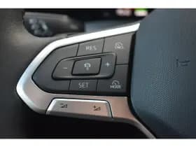 Volkswagen Golf thumbnail 17