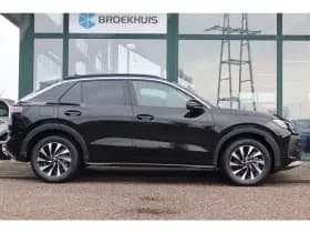 Volkswagen T-Roc thumbnail 8