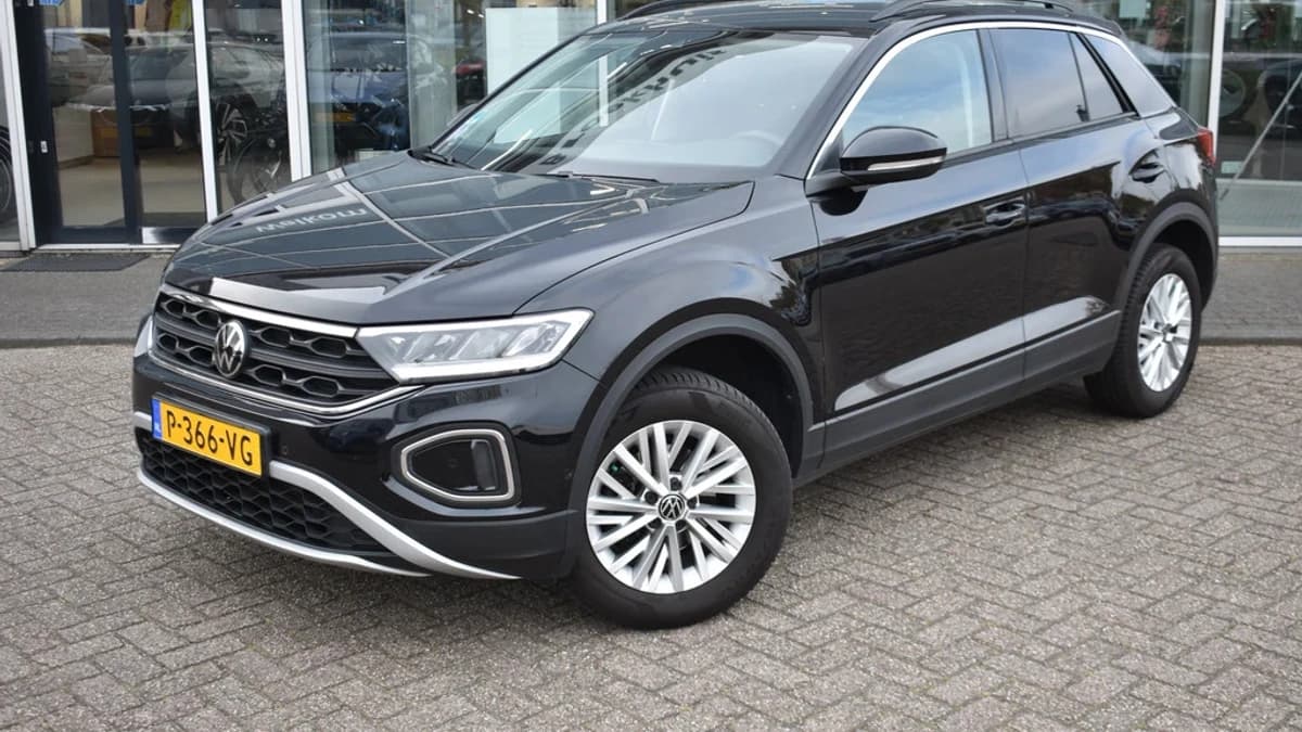 Volkswagen T-Roc — foto 1