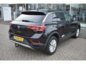 Volkswagen T-Roc thumbnail 4