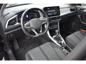 Volkswagen T-Roc thumbnail 7