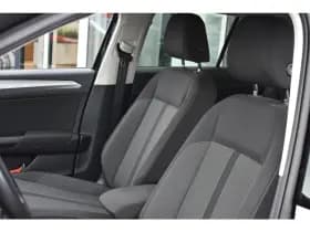 Volkswagen T-Roc thumbnail 9