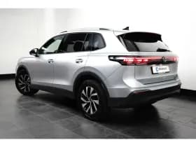 Volkswagen Tiguan thumbnail 5