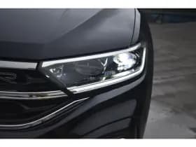 Volkswagen T-Roc thumbnail 5