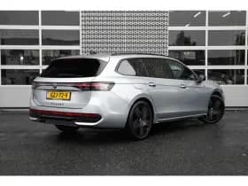 Volkswagen Passat thumbnail 2