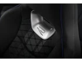 Volkswagen Passat thumbnail 15
