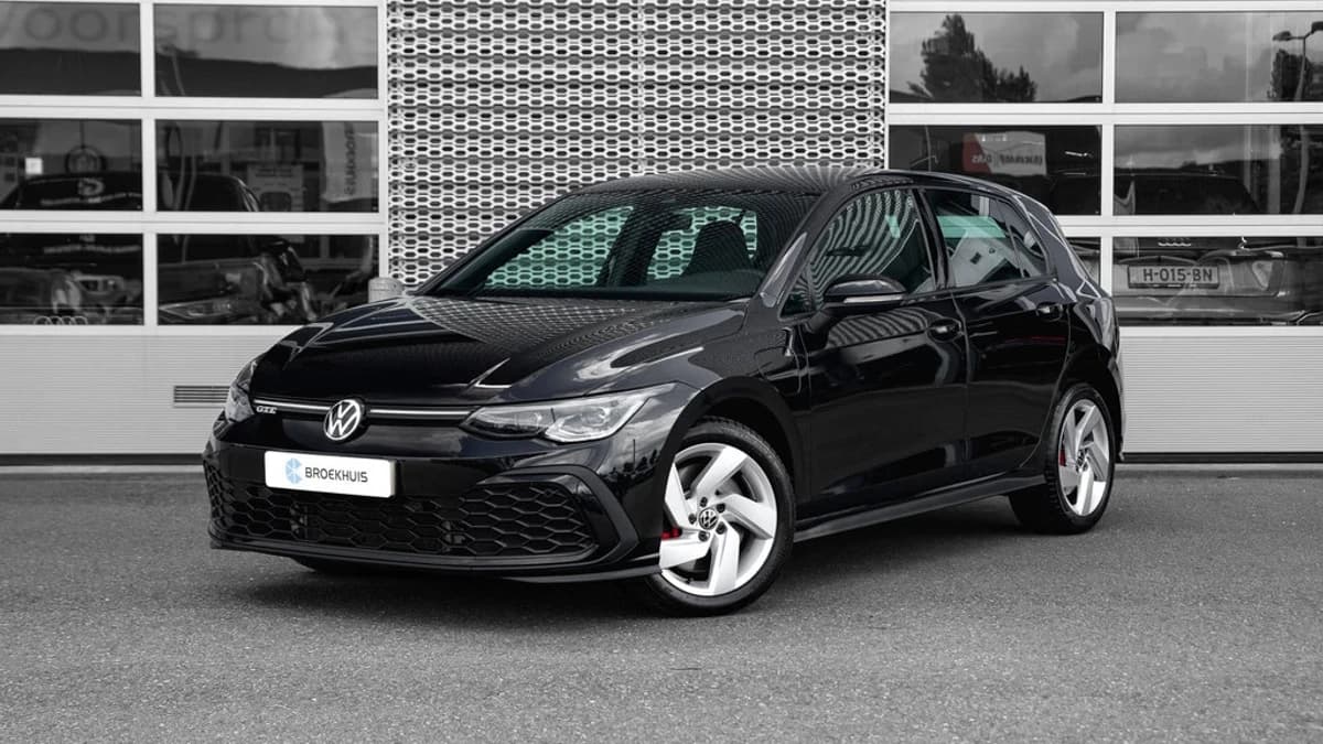 Volkswagen Golf — foto 1