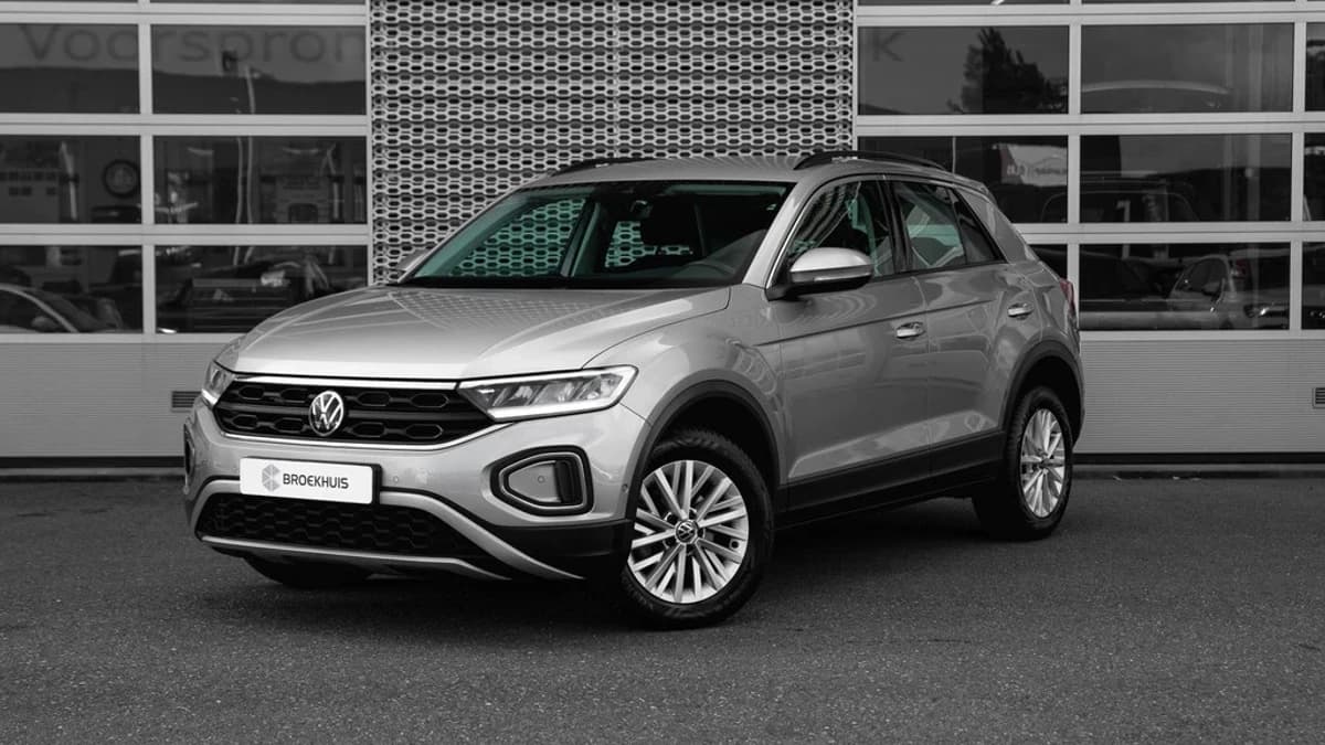 Volkswagen T-Roc — foto 1