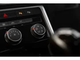 Volkswagen T-Roc thumbnail 12