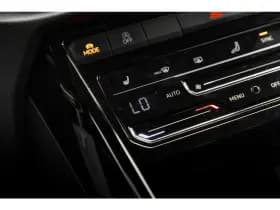 Volkswagen T-Roc thumbnail 26
