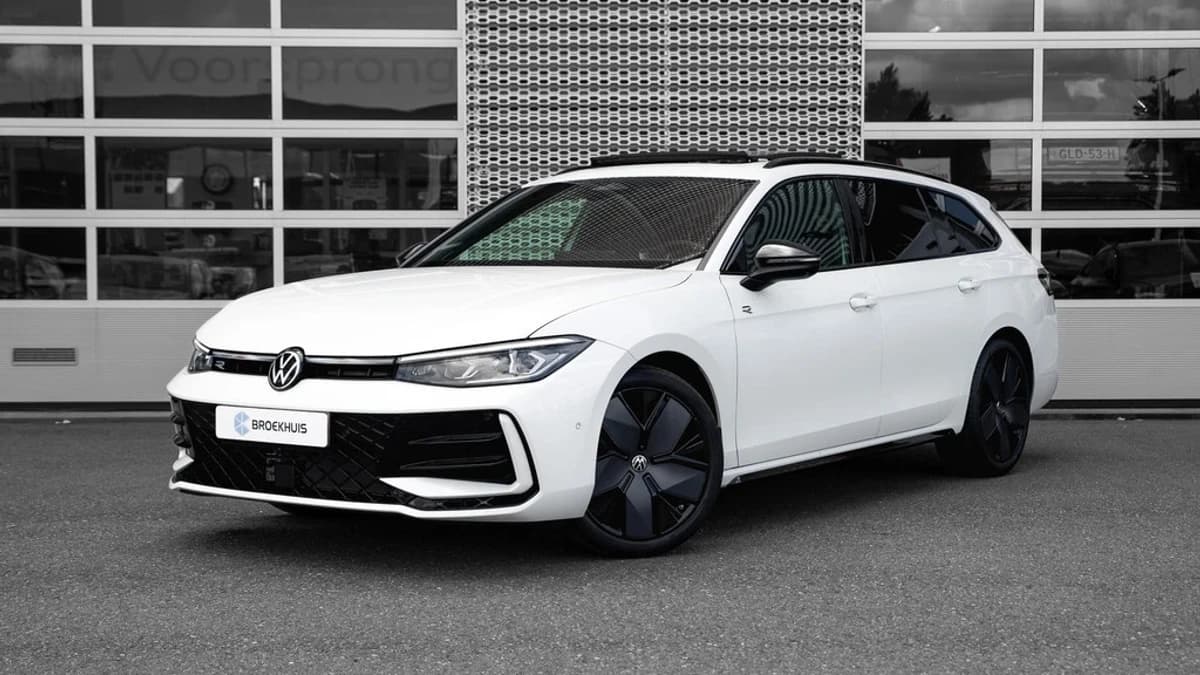 Volkswagen Passat — foto 1