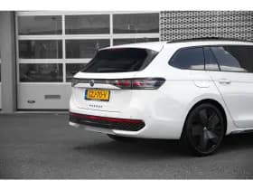 Volkswagen Passat thumbnail 4
