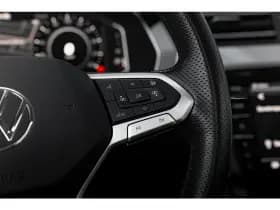 Volkswagen Passat thumbnail 16