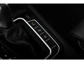 Volkswagen Passat thumbnail 17