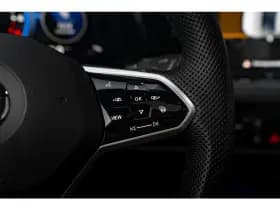 Volkswagen Golf thumbnail 16