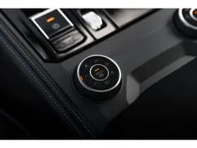 Volkswagen Touareg thumbnail 26