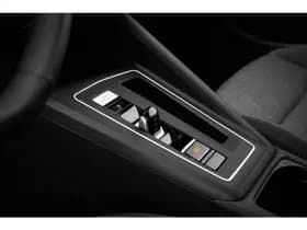 Volkswagen Golf thumbnail 13