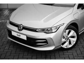 Volkswagen Golf thumbnail 24