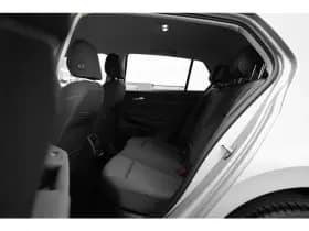 Volkswagen Golf thumbnail 27