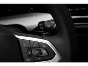 Volkswagen Golf thumbnail 38