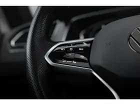 Volkswagen Tiguan thumbnail 16