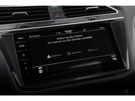 Volkswagen Tiguan thumbnail 25