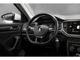 Volkswagen T-Roc thumbnail 12