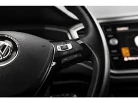 Volkswagen T-Roc thumbnail 16