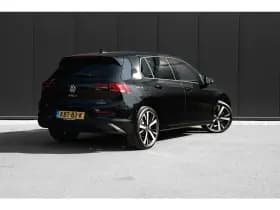 Volkswagen Golf thumbnail 2