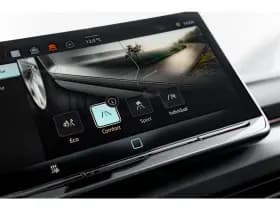 Volkswagen Golf thumbnail 21