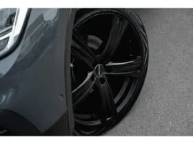 Volkswagen Tiguan thumbnail 5