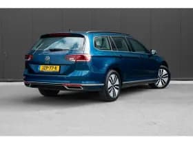 Volkswagen Passat thumbnail 2