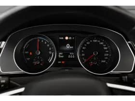 Volkswagen Passat thumbnail 16