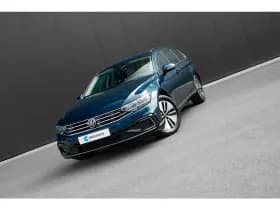 Volkswagen Passat thumbnail 3