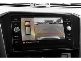 Volkswagen Passat thumbnail 25