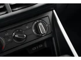 Volkswagen Polo thumbnail 19