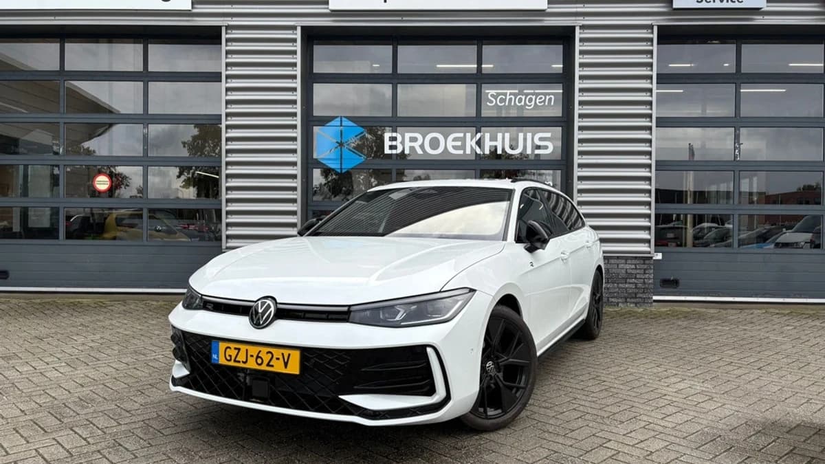 Volkswagen Passat — foto 1
