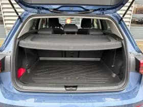 Volkswagen Golf thumbnail 11